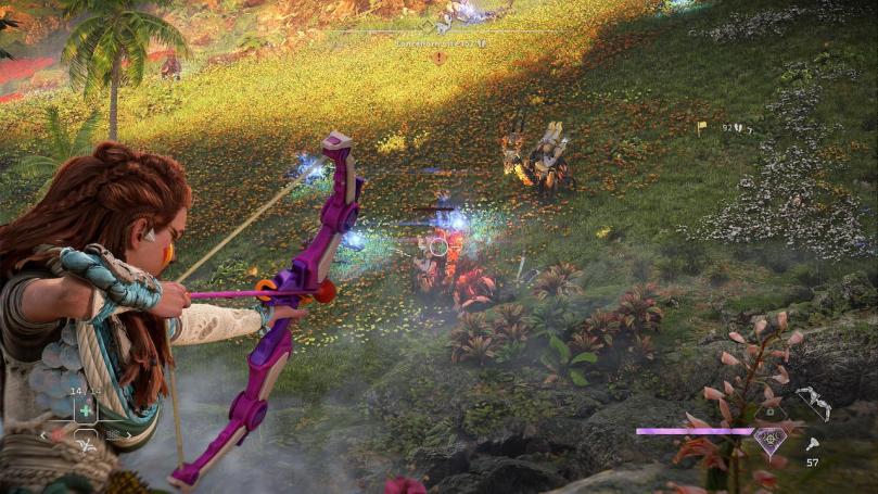 Aloy shooting with a purple toy bow at a Lancehorn on a meadow.